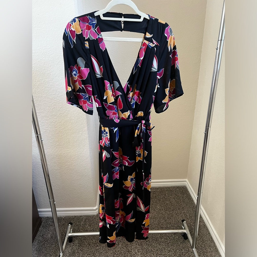 Black Multi Color Floral Midi Dress - Size Large